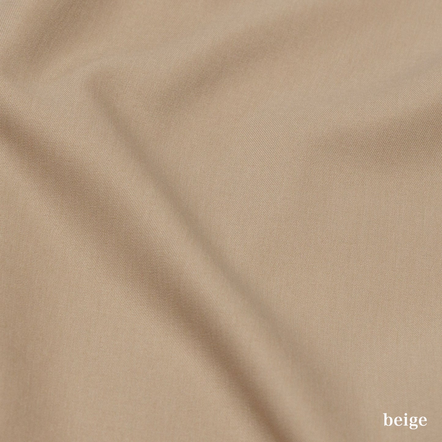 カーヴィパンツ